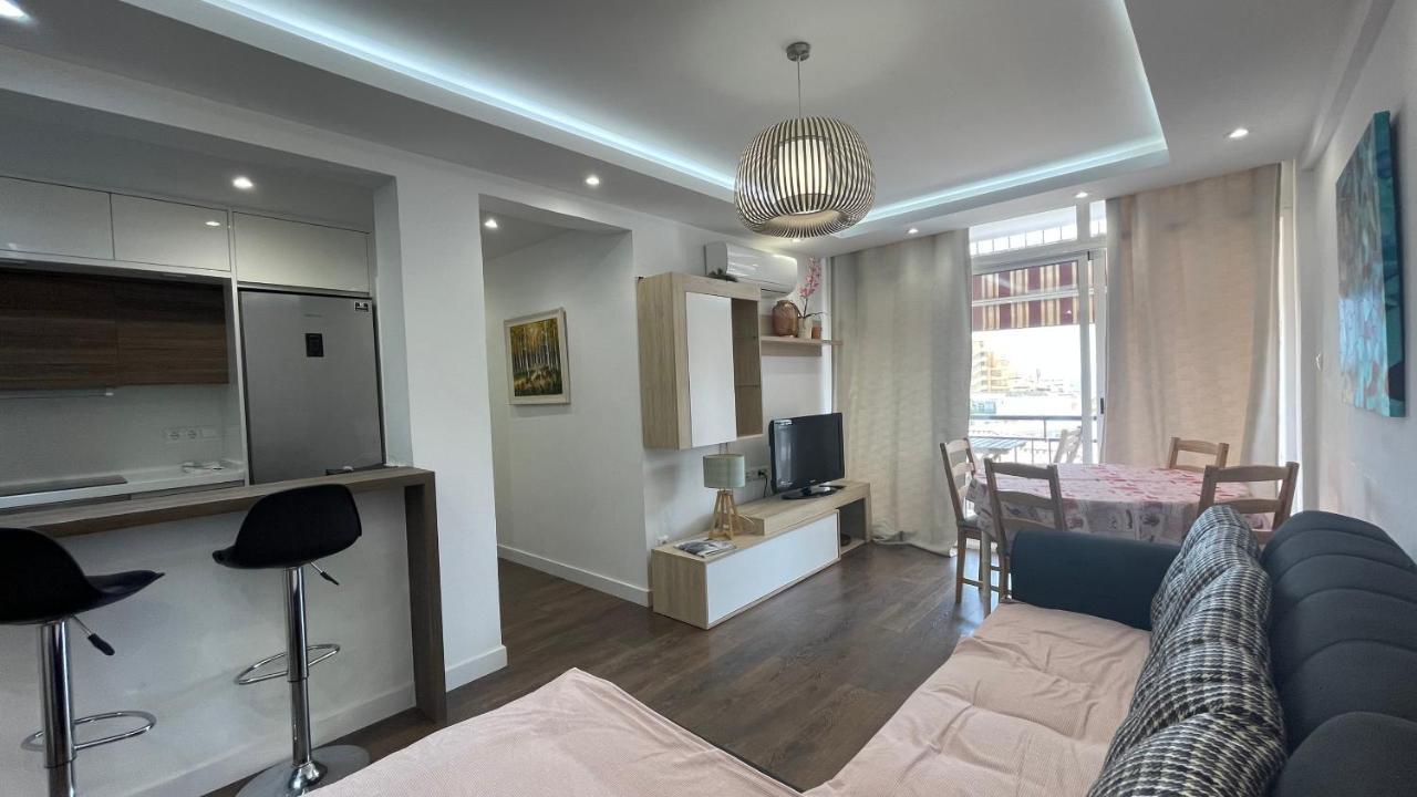 Apartamento Con Vista Al Mar Benalmadena Luaran gambar