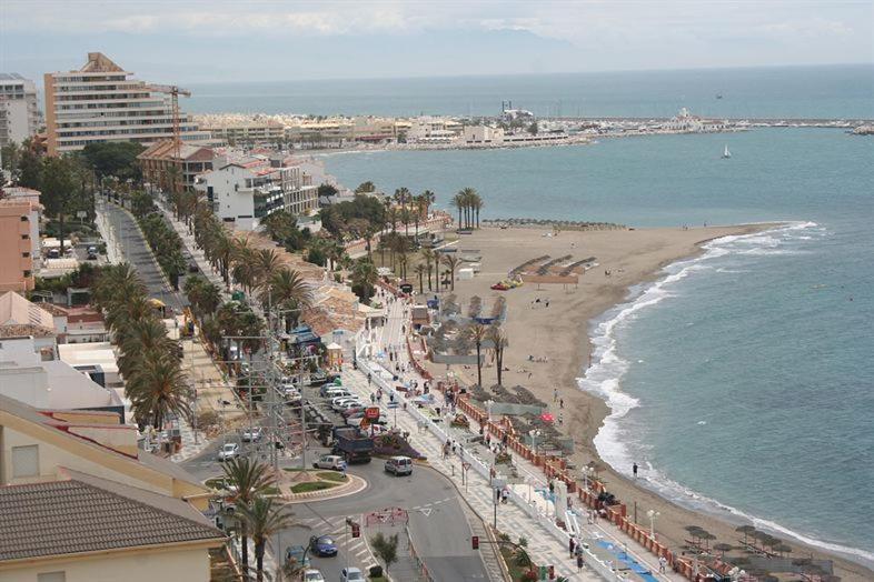 Apartamento Con Vista Al Mar Benalmadena Luaran gambar